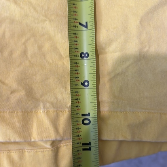 Vineyard Vines Yellow Women’s Shorts In Size 0 - Picture 7 of 7